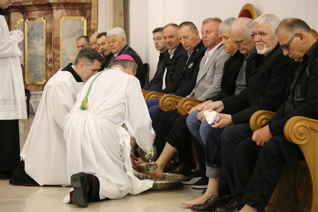 Biskup Radoš predslavio Misu večere Gospodnje